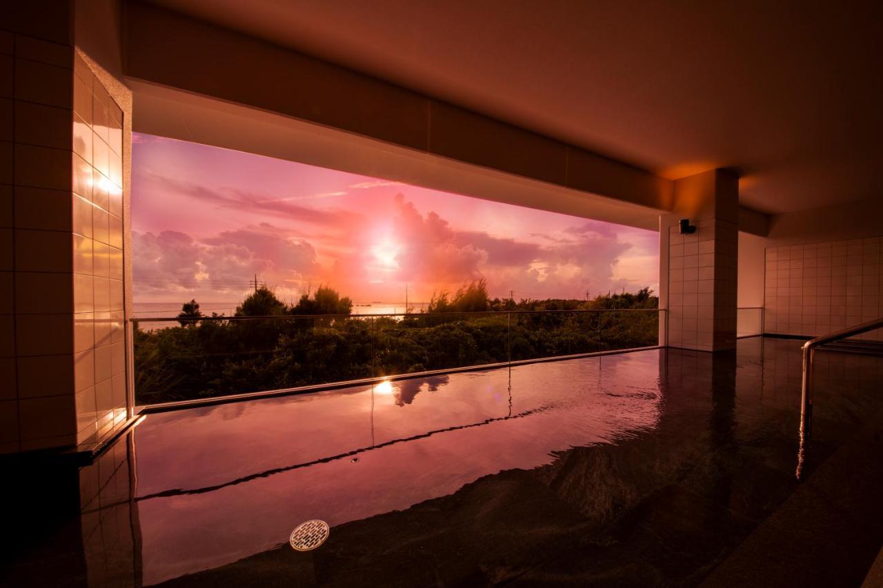 Royal Hotel Okinawa Zanpamisaki يوميتان المظهر الخارجي الصورة