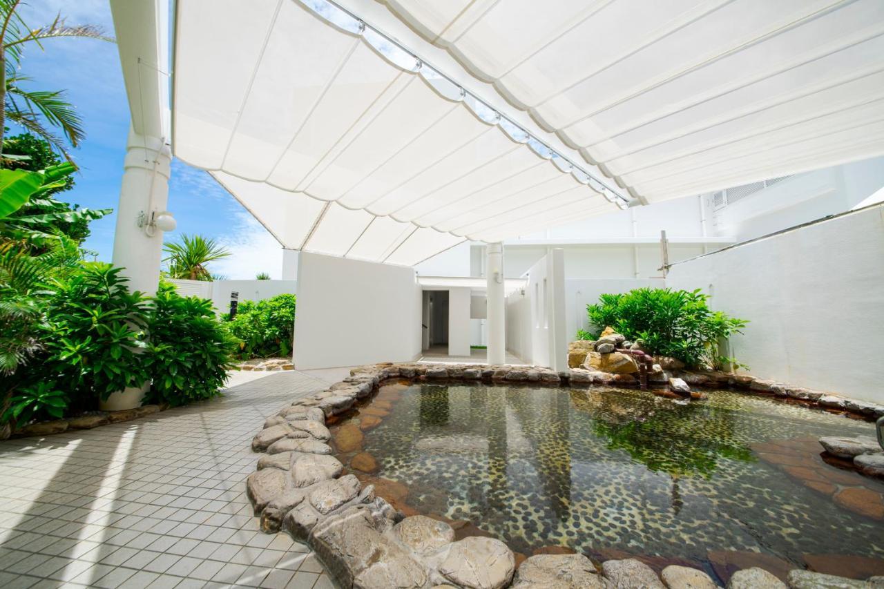 Royal Hotel Okinawa Zanpamisaki يوميتان المظهر الخارجي الصورة