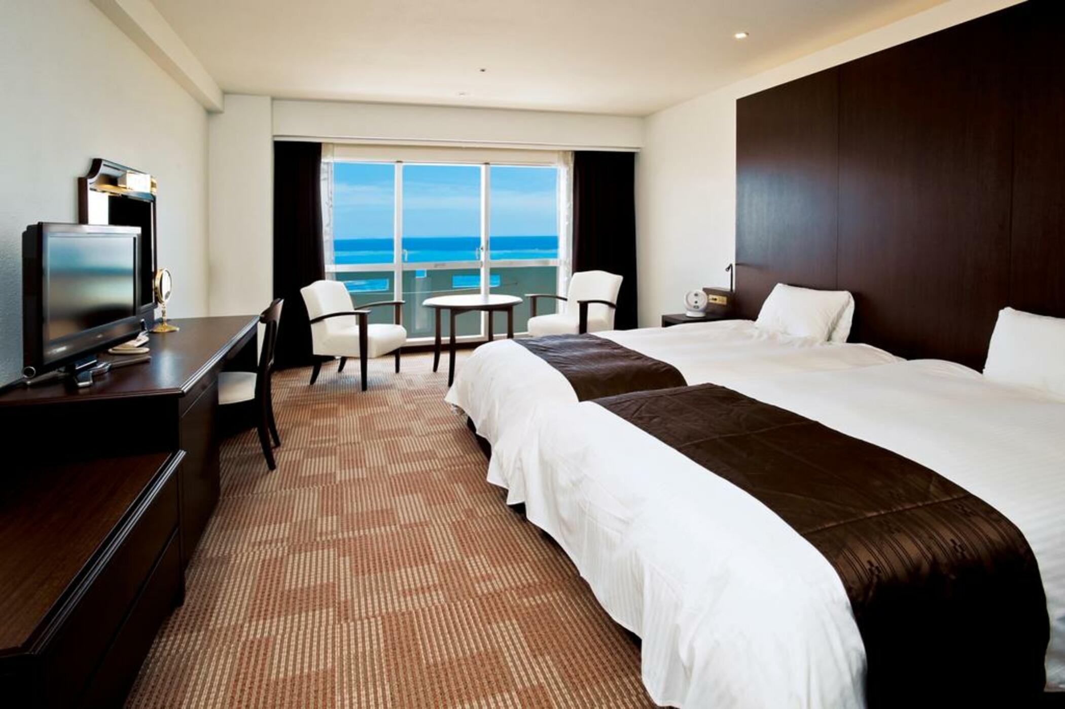 Royal Hotel Okinawa Zanpamisaki يوميتان المظهر الخارجي الصورة