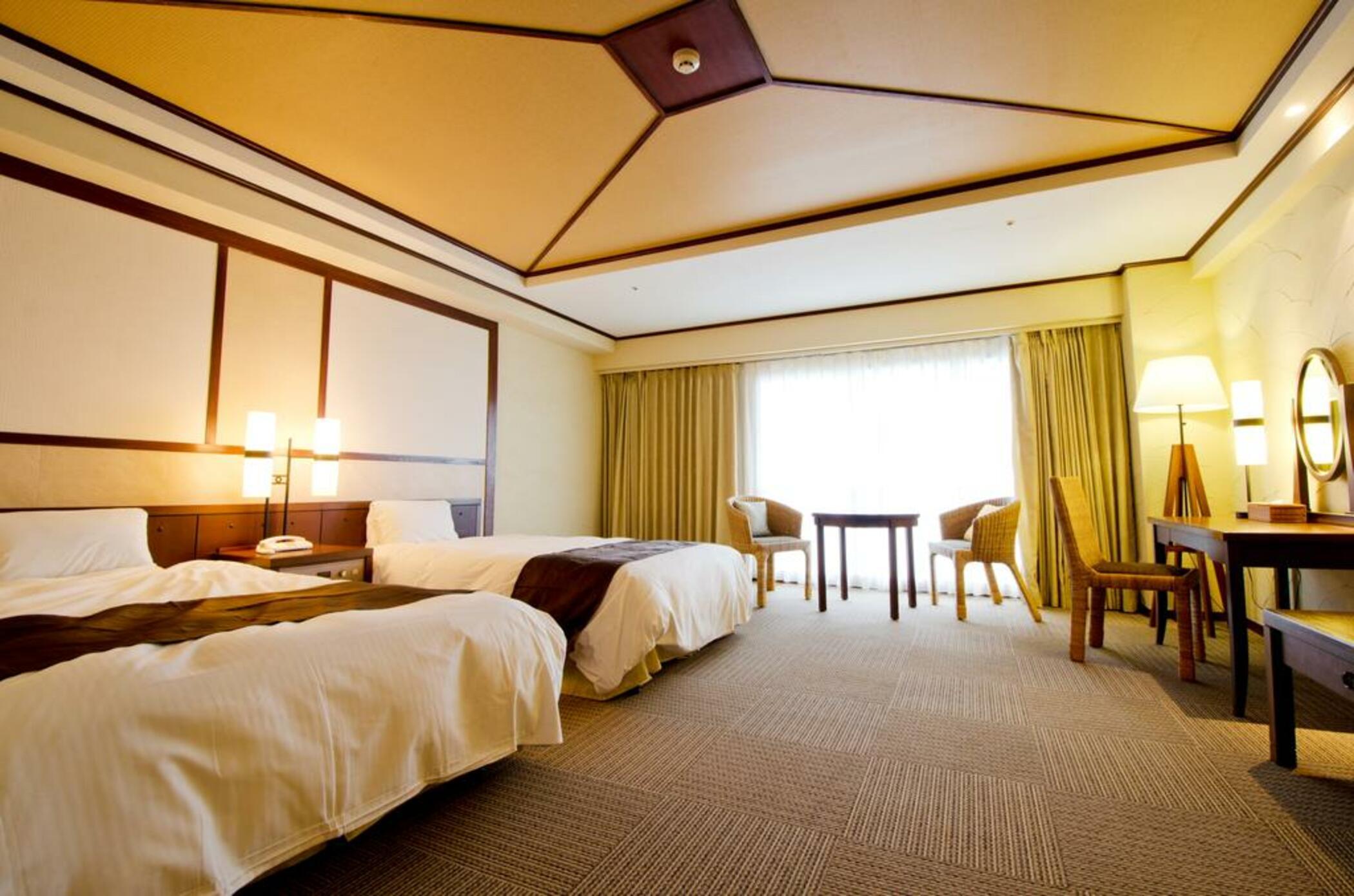 Royal Hotel Okinawa Zanpamisaki يوميتان المظهر الخارجي الصورة