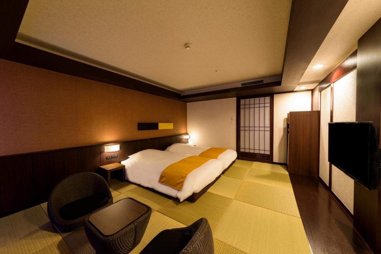 Royal Hotel Okinawa Zanpamisaki يوميتان المظهر الخارجي الصورة