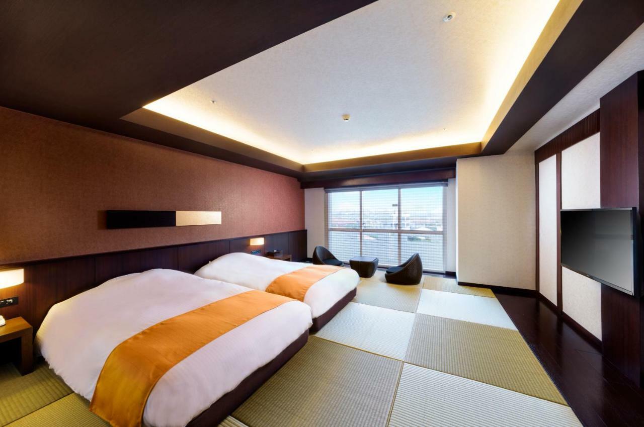 Royal Hotel Okinawa Zanpamisaki يوميتان المظهر الخارجي الصورة